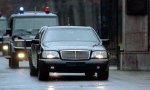 Российских чиновников планируют оставить без "Мерседесов"