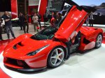 Ferrari не прочь выпустить открытую версию гиперкара LaFerrari